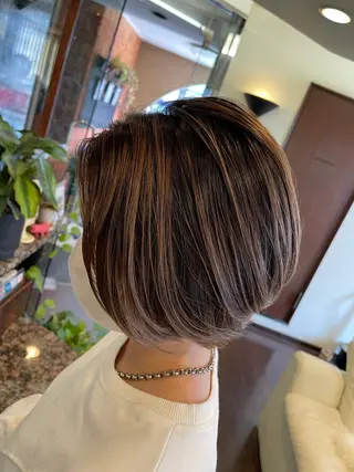 ショート カラー peakshair所属・艶々になる髪質改善 𝒀𝑼𝑻𝑶のヘアスタイル