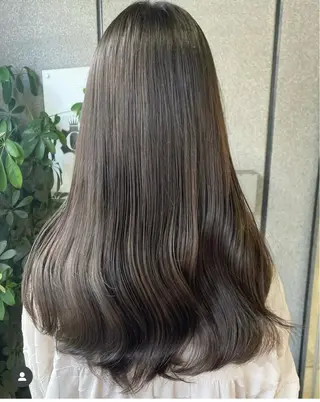 ロング 沖西 愛のヘアスタイル