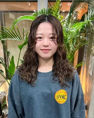 ミディアム パーマ U-fuショート 伊藤拓海のヘアスタイル