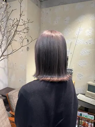 ミディアム カラー 渡邊 彩乃のヘアスタイル
