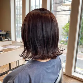 ショート 切りっぱなしボブイヤ リングカラー清水隆央のヘアスタイル