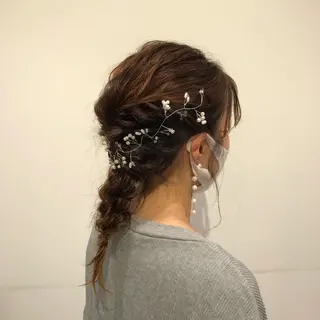 セミロング ヘアアレンジ 【暖色カラー特化】 中山由梨のヘアスタイル