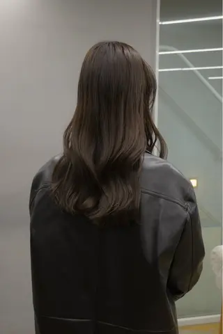 ロング カラー 日南乃/柔らか ブラウンカラーのヘアスタイル