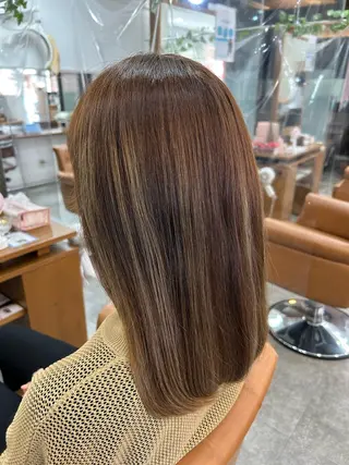 セミロング おおた きょうかのヘアスタイル