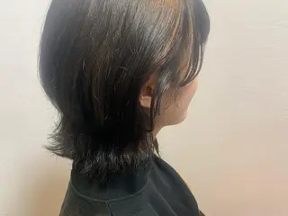 ミディアム カラー 【Uneユヌ】菊地 春那のヘアスタイル