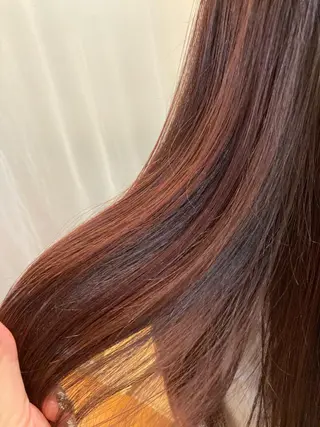 カラー glam ミサキのヘアスタイル