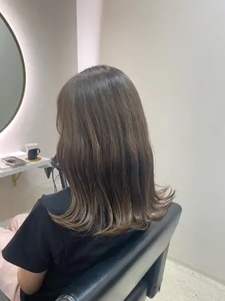 ミディアム カラー 韓国🇰🇷艶髪 ケアカラーSHURIのヘアスタイル