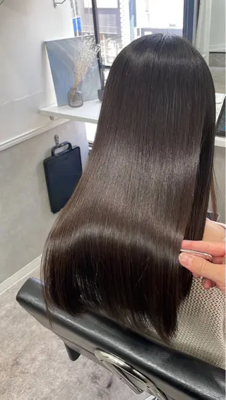 ロング soigne 表参道【ソワネ】所属・艶髪🩰透明感カラー 🫧あやみのヘアスタイル