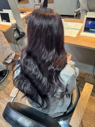 ロング カラー Eleanor spa&treatment 札幌店内にあるシェアサロン【WHITE】所属・シルクハイトーン / 髪質改善🦋MIKUのヘアスタイル
