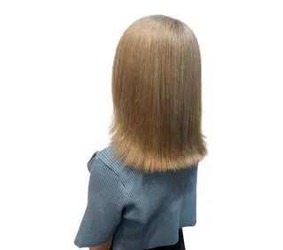 ミディアム カラー 透明感カラー/牧内 楓/インナーカラーのヘアスタイル