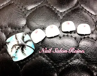 ネイル Nailsalon Reine所属・玉栄 伶奈のネイルデザイン