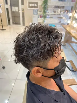 ミディアム パーマ メンズ 本厚木|縮毛矯正/ 酸性スト専門サロンのヘアスタイル