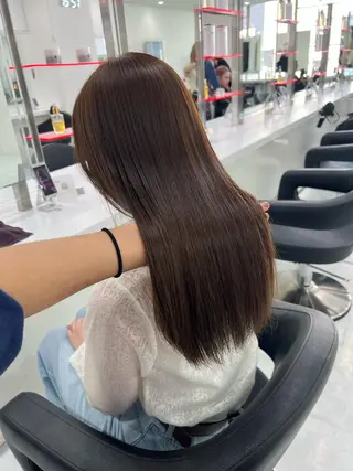 ロング カラー オリーブカラー🫒 レイヤーカット✂︎のヘアスタイル
