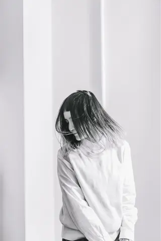 ミディアム カラー 似合わせカット レイヤーボブウルフのヘアスタイル