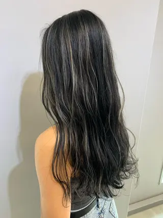 ロング カラー theF___ yukoのヘアスタイル