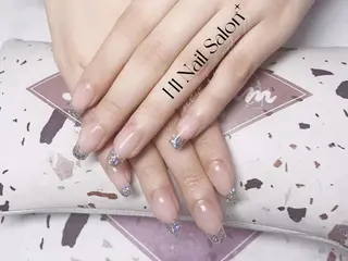 ミディアム H1 ネイル サロンのネイルデザイン