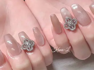 ネイル 芦辺 香奈のネイルデザイン