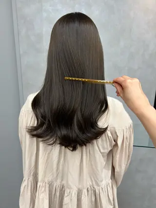 ロング ルネ所属・切りっぱなしボブ グレージュ/福田梢のヘアスタイル