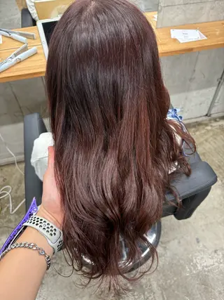 ミディアム カラー mono / Manatoのヘアスタイル