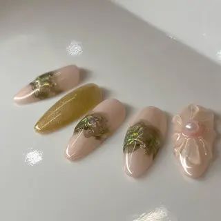 ミディアム ネイル RIONnail(リオンネイル)所属・RIONnail Yurikaのネイルデザイン