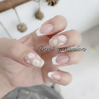 ネイル マキ ネイルサロンのネイルデザイン