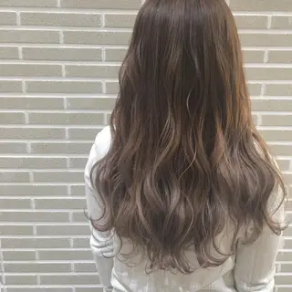 カラー 植田 菜月のヘアスタイル