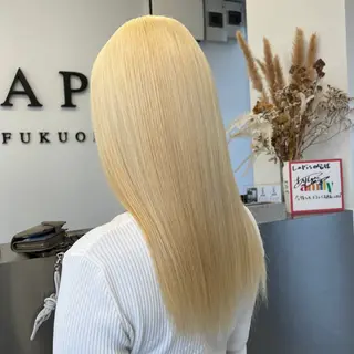 カラー MOMOKA /　Lapis大名店のヘアスタイル