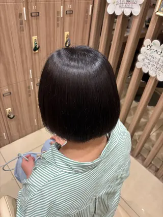 ショート カラー 伊藤 穂美のヘアスタイル