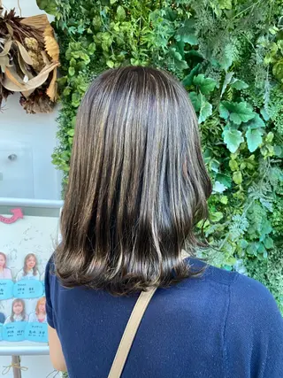 ミディアム カラー 透明感カラー/韓国 ヘア🩶yuri🩵のヘアスタイル