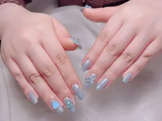 ネイル KARI ネイルサロンのネイルデザイン