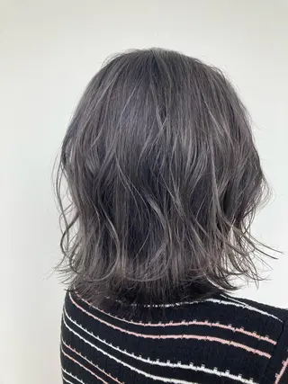 ミディアム カラー 長谷川 未來のヘアスタイル
