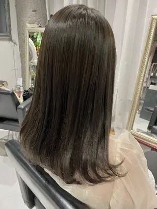 セミロング カラー inc新小岩 hikariのヘアスタイル