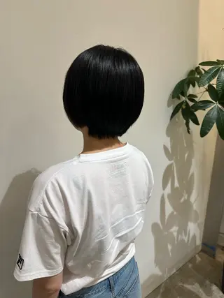 ショート 垣内 奈緒のヘアスタイル