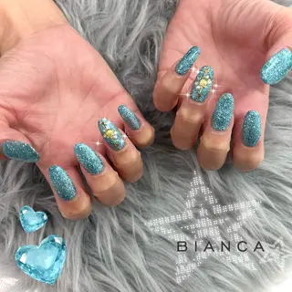 ネイル Bianca 横関 野々香.｡.:*☆のネイルデザイン