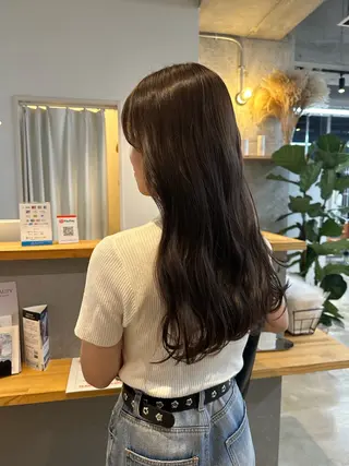 セミロング カラー yuika .のヘアスタイル