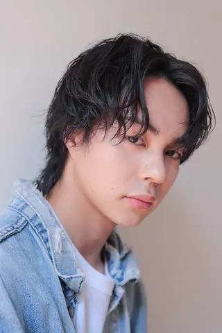 メンズ パーマ メンズ ヘアメイク ハイトーン キャロのヘアスタイル