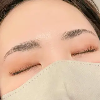 アイブロウ Emina. Nのマツエク・マツパデザイン