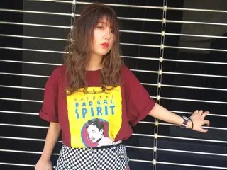 セミロング ホワイト&レイヤーカ ットエクステ長畠俊輔のヘアスタイル