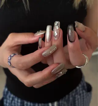 ネイル 個性派ニュアンス ネイル Nao.のネイルデザイン
