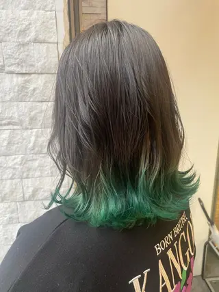 ミディアム カラー EARTH 山﨑龍馬のヘアスタイル