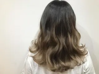 セミロング カラー ヒロミ/アレンジ/ アンニュイ/透け感のヘアスタイル