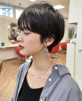 ショート 未 来カットモデル無料のヘアスタイル