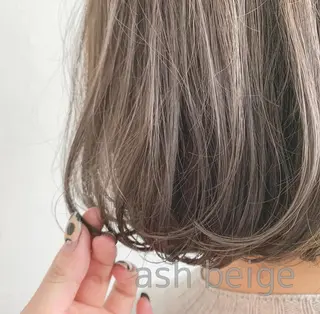 ミディアム カラー due hair所属・満足度🐼◎🌟🌈 村上栞菜のヘアスタイル