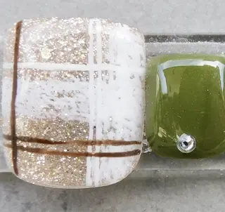 ネイル 岩間 沙季のネイルデザイン