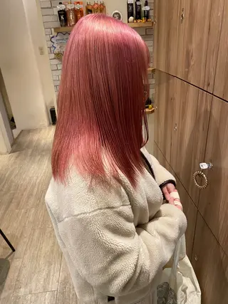 ミディアム カラー レイヤー/ブリ ーチ/ 岡本美優のヘアスタイル