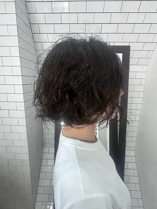 ミディアム パーマ 妙見 知洋のヘアスタイル