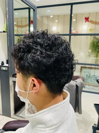 パーマ メンズ glow所属・嶋田 遥奈のマツエク・マツパデザイン