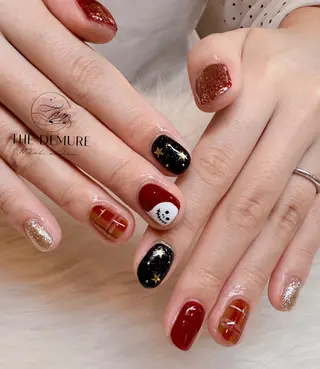 ネイル Demure Cocoのネイルデザイン