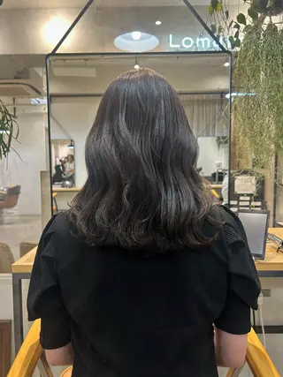 カラー moeka 表参道のヘアスタイル