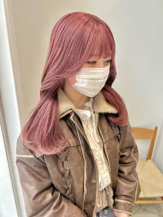 ロング カラー ヘアアレンジ yuka .のヘアスタイル